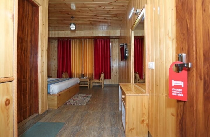 Valley View Room